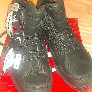 Steel toe work boots